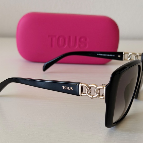New, TOUS Sunglasses, STOB52 0700, Black Oversized Square Frame, Authentic